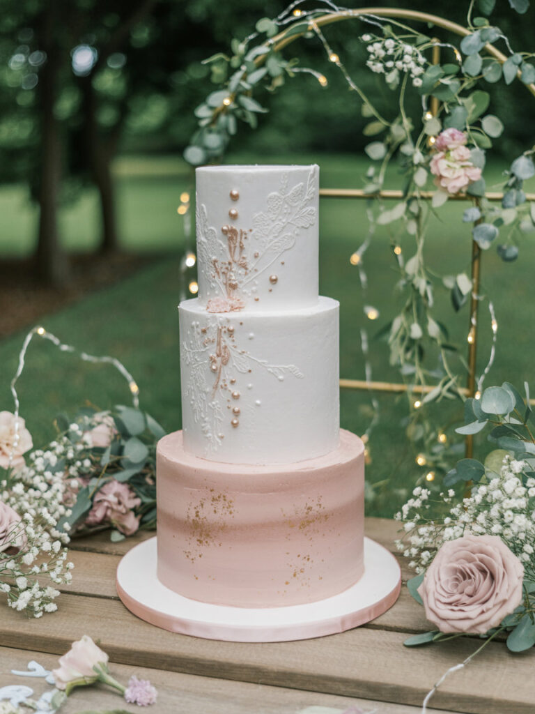 Stunning Fairy Wedding Cake Ideas